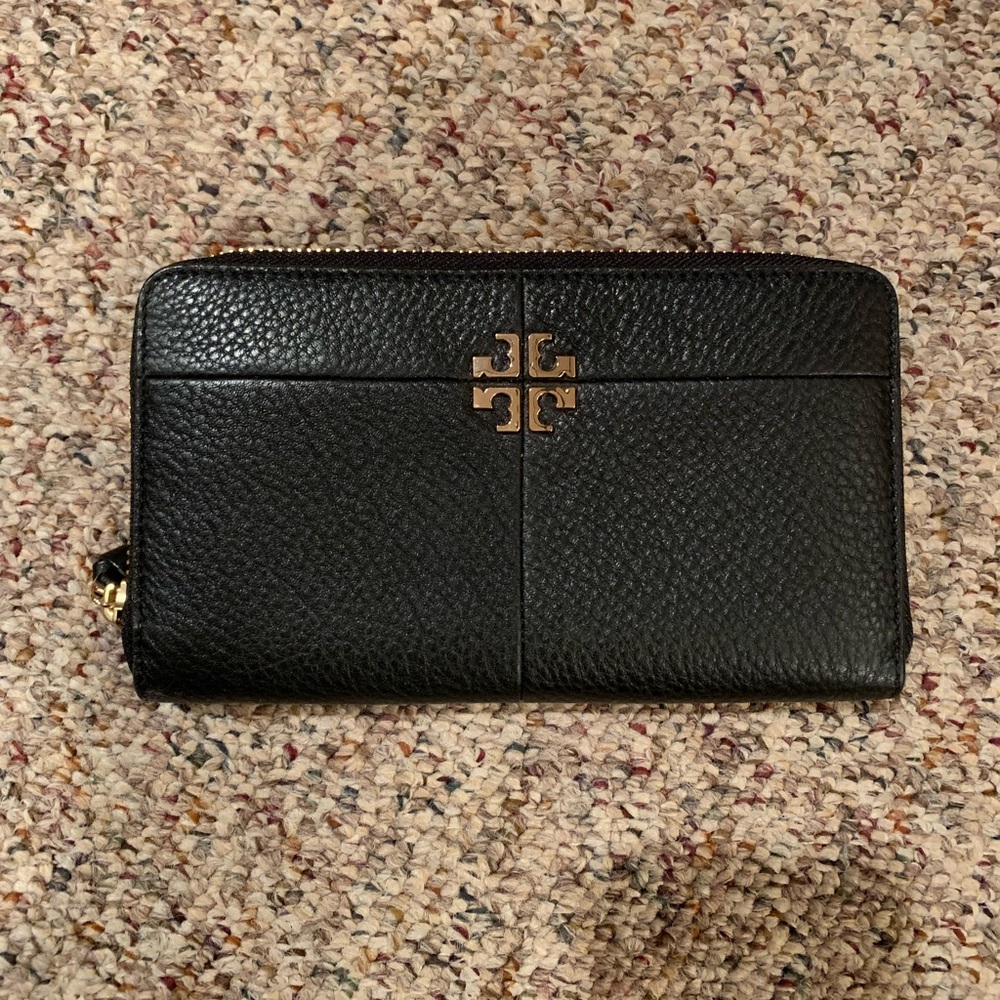 Tory Burch Black Leather Wallet